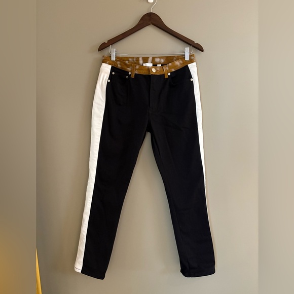 Burberry Black, White & Deer Denim Skinny Midrise - Picture 3 of 7